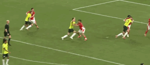 爱游戏体育-包含大连一方主场告捷，北京人和客场遭遇惨败的词条