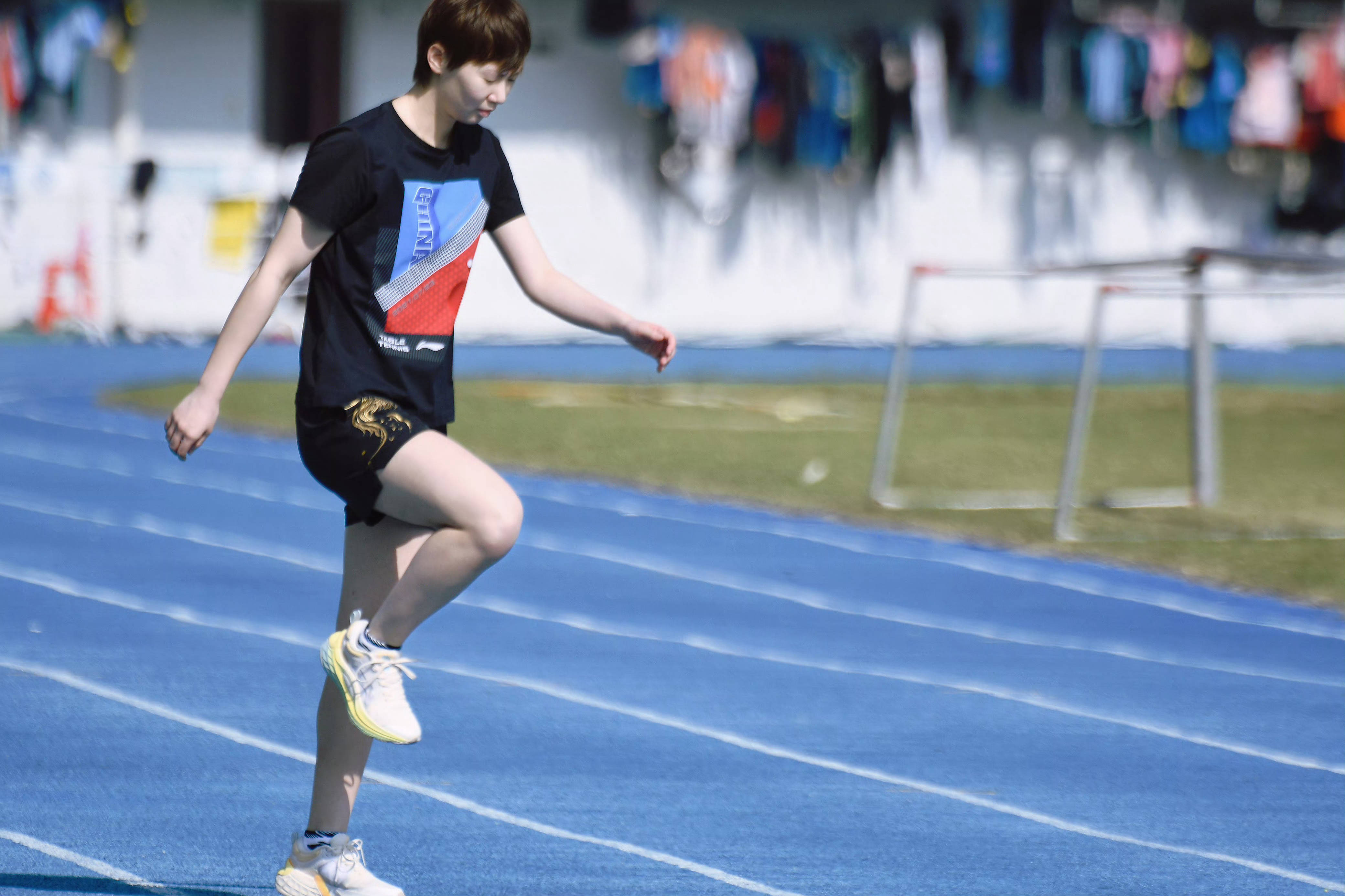 爱游戏体育-体能上限！球员们在赛场上尽展高超球技的简单介绍