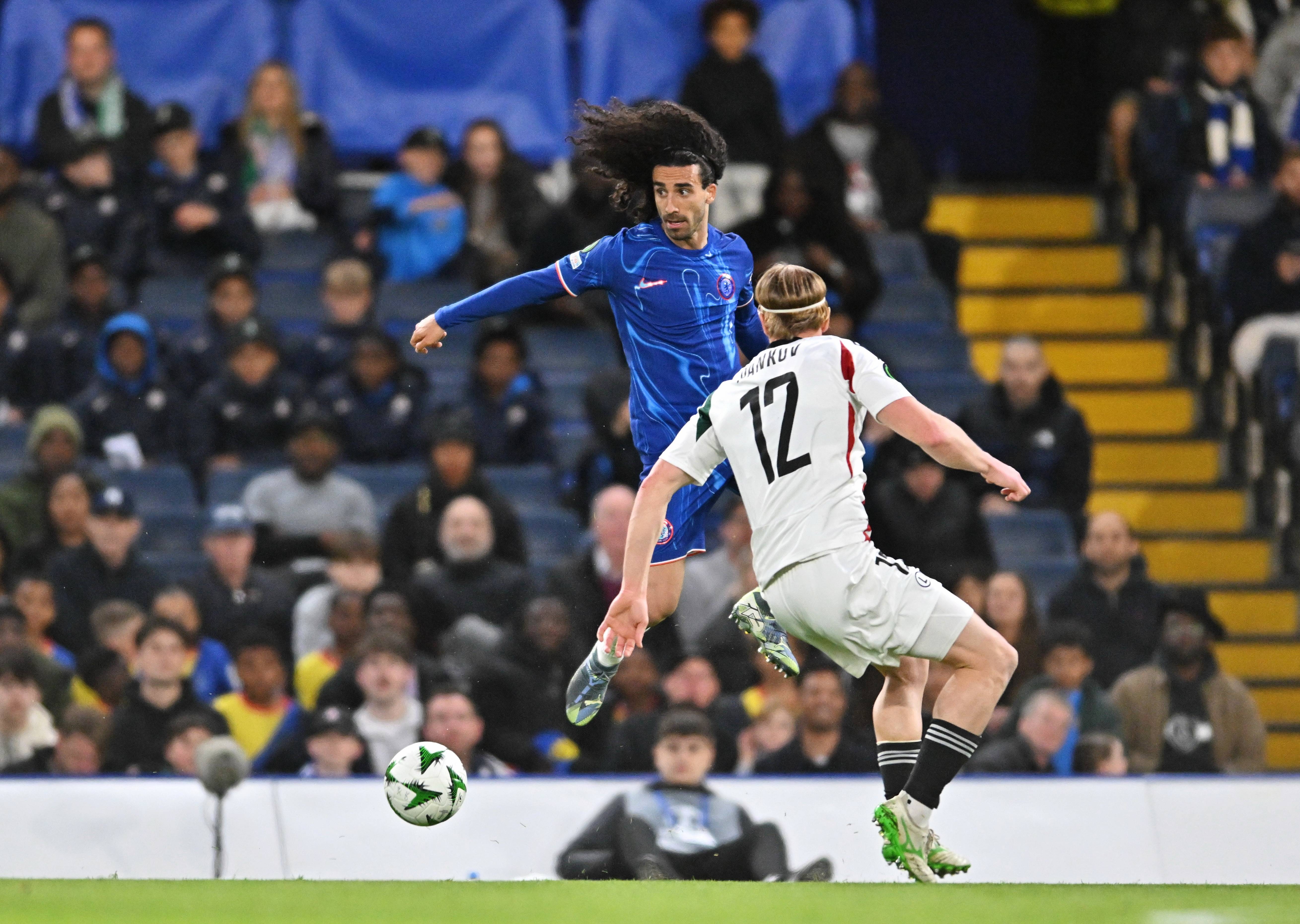 紧张角逐切尔西奋力获得比分优势