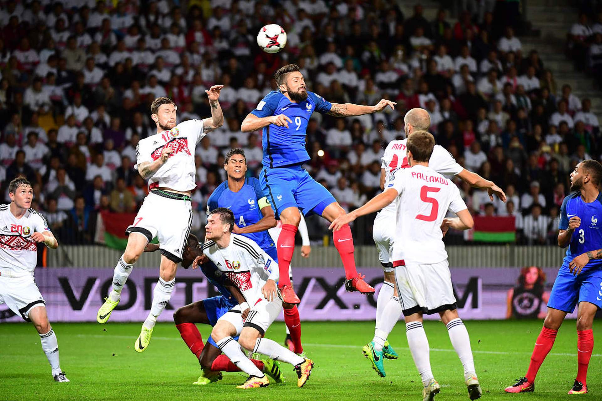 爱游戏在线-包含比利时负荷兰：欧洲杯预选赛燃起激烈争论的词条