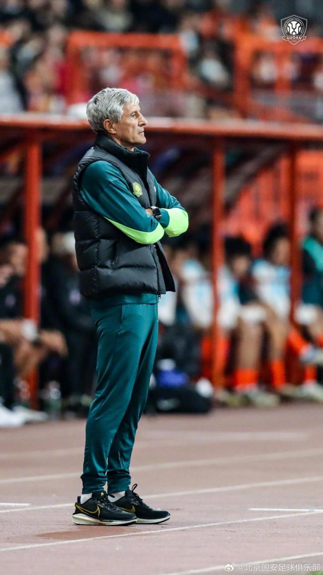 爱游戏官方-国安后卫连续两场失球，主帅加强防守训练备战的简单介绍