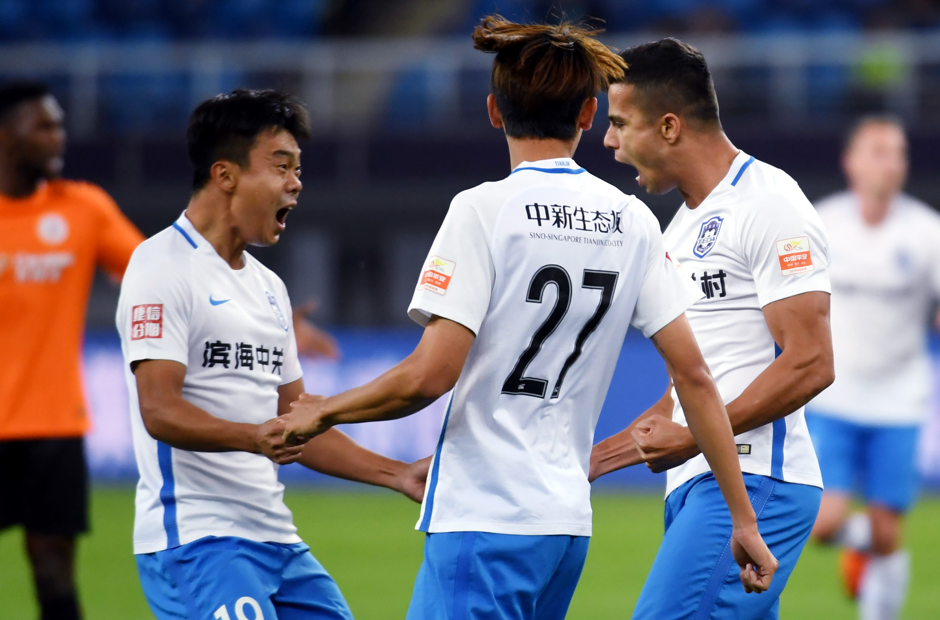 包含绿城主场战平泰达，保级希望渺茫的词条