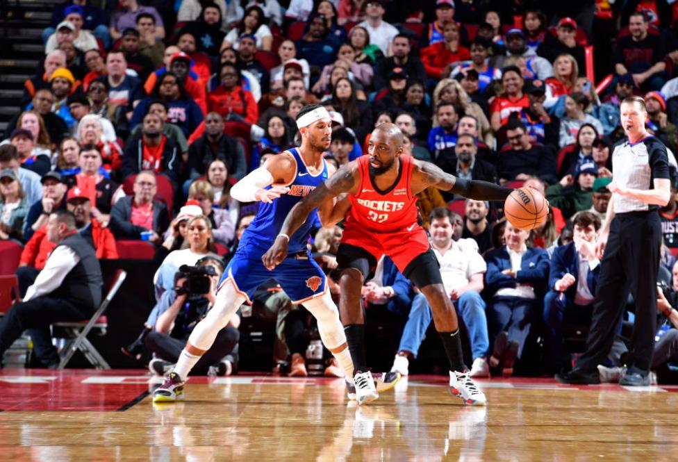 关于猛龙客场连败，球队士气降至冰点的信息