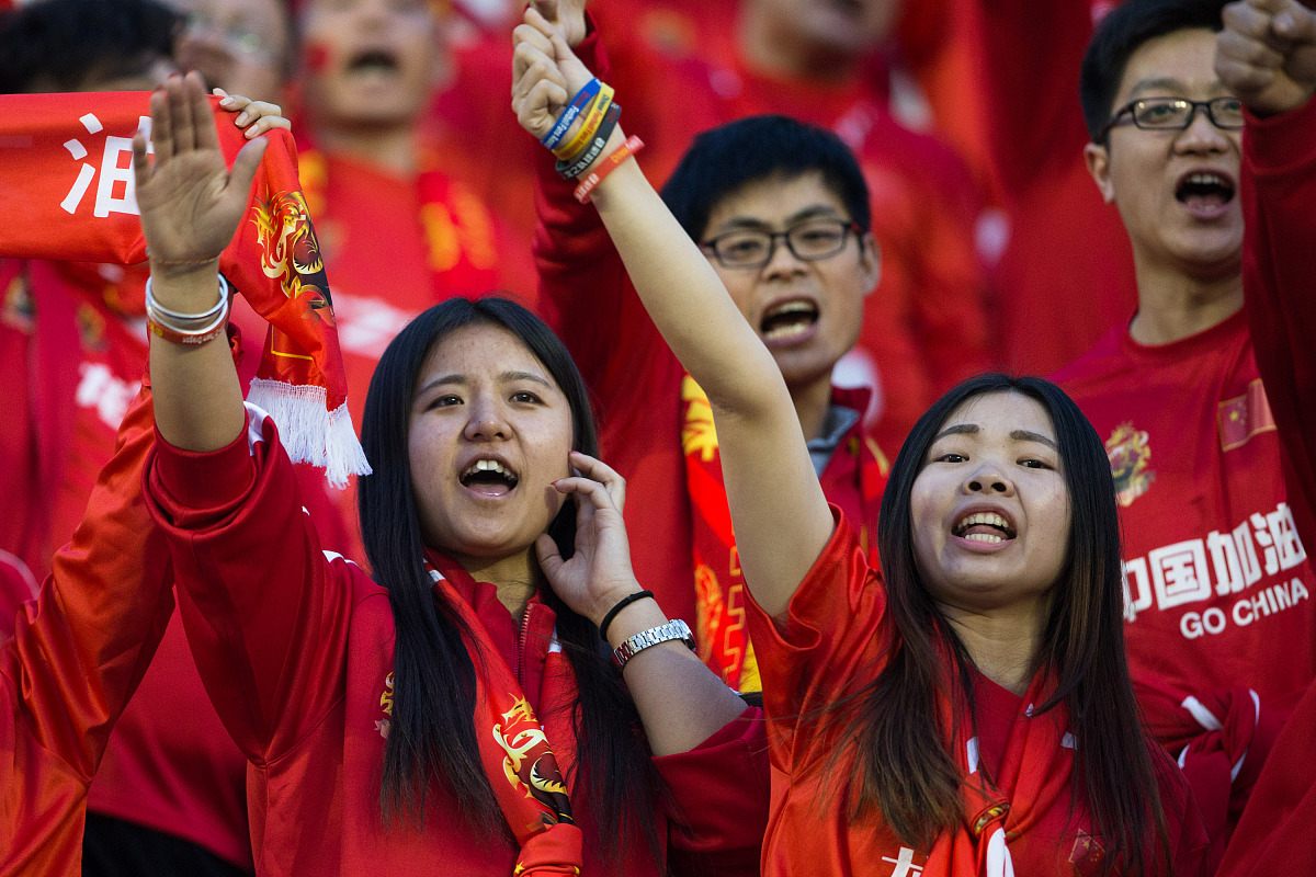 中国女足积极备战，队员全力以赴，冲击冠军！的简单介绍