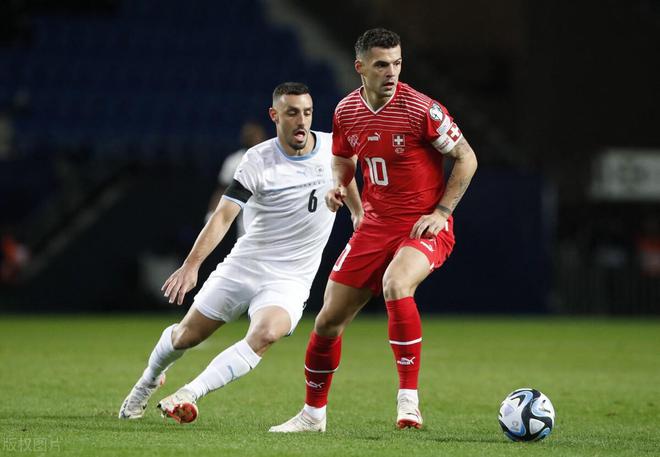 爱游戏APP-关于北爱尔兰队在比拼中夺得胜利，晋级下一轮的信息