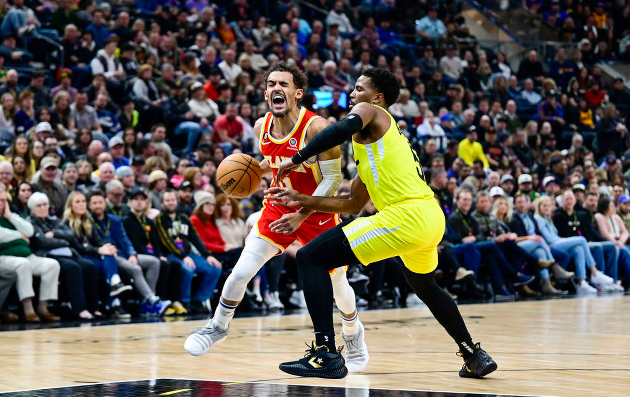 沙尔克客场作战，取得来之不易的胜利的简单介绍