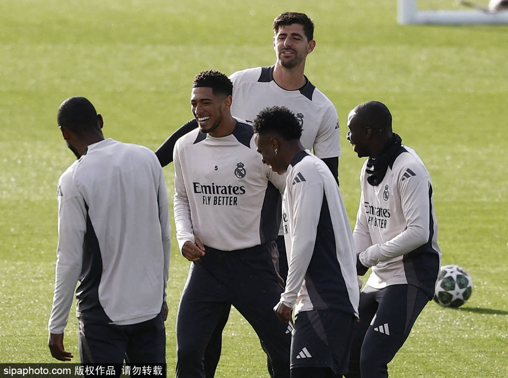 包含马略卡有望逆袭阿拉维斯取得大胜的词条