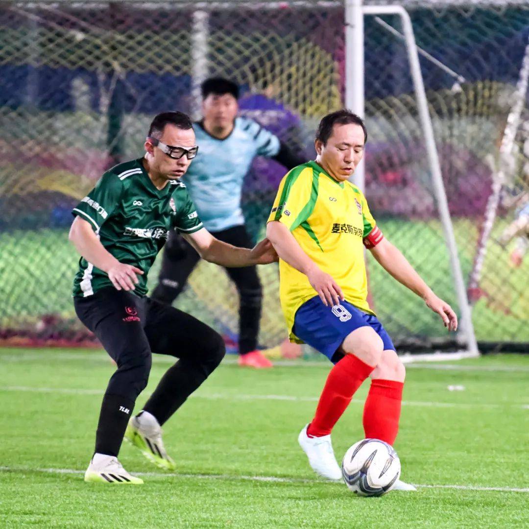 包含欧锦赛资格赛白热化争夺擂台角逐的词条