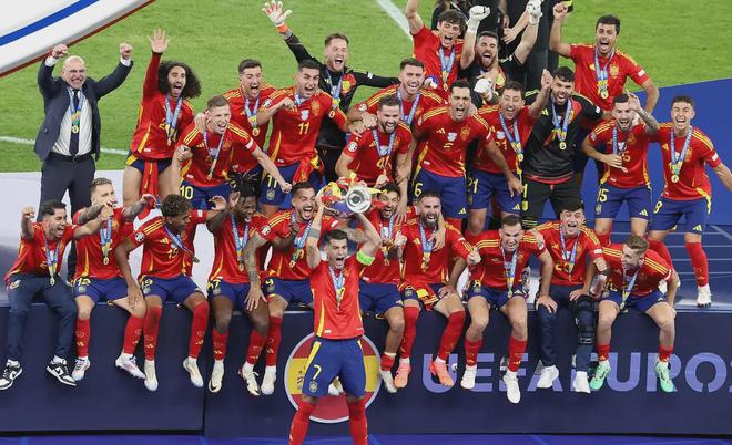 爱游戏官方入口-欧冠决赛，英国和西班牙的巅峰足球对决即将上演的简单介绍