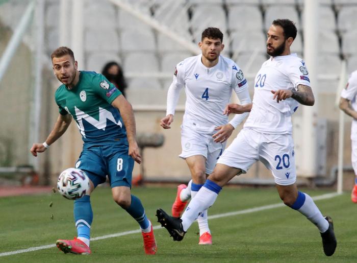 爱游戏官方-斯洛文尼亚出局，欧洲杯之路戛然而止的简单介绍