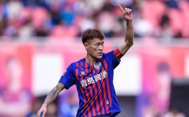 球队主帅宣布退休，球员表达不舍之情