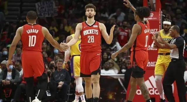 包含轮休计划曝光，球队核心暂时休战备战战局的词条