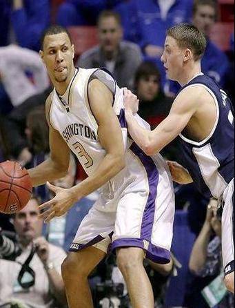 爱游戏入口-篮球明星受伤退赛，球队遭遇重大变故