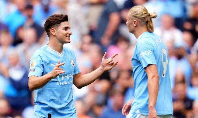 爱游戏官网-包含曼城面临关键之战，球队雄心勃勃的词条