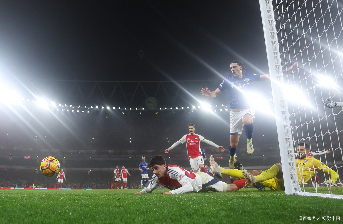 关于搏命一搏！欧洲足球赛场上的较量的信息