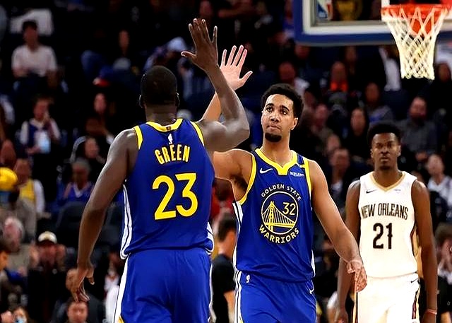 爱游戏体育-开拓者迎战森林狼，西部强队实力对拼不亦乐乎