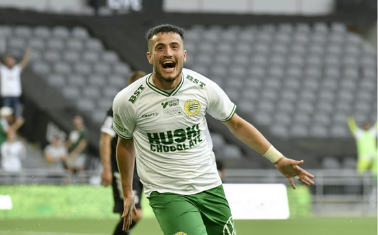 爱游戏官方-莱万特大胜，保级形势一片大好