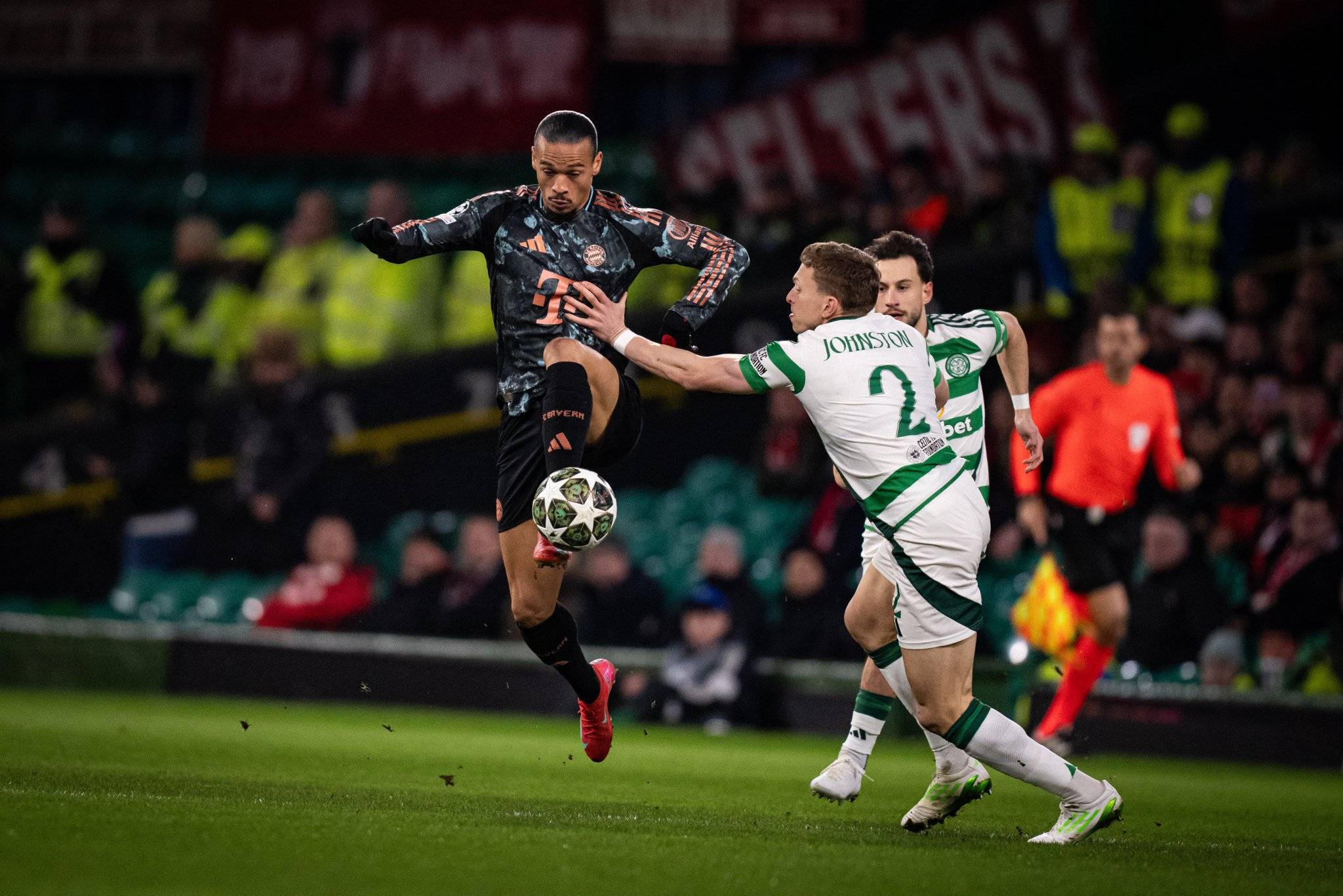 爱游戏大厅-拜仁慕尼黑轻松取胜，成功晋级欧冠四强的简单介绍