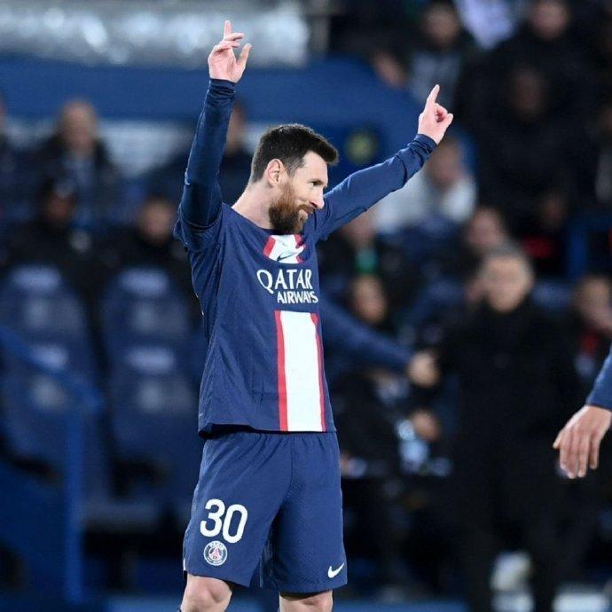 爱游戏在线-里昂客场小胜昂热，力保领先位置