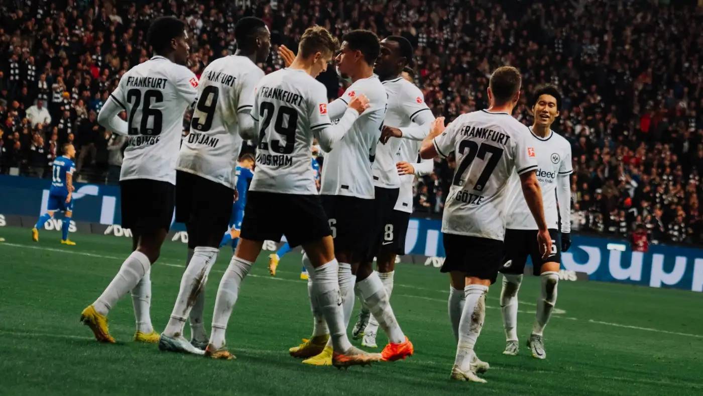 斯图加特主场不敌对手，球队保级形势动摇