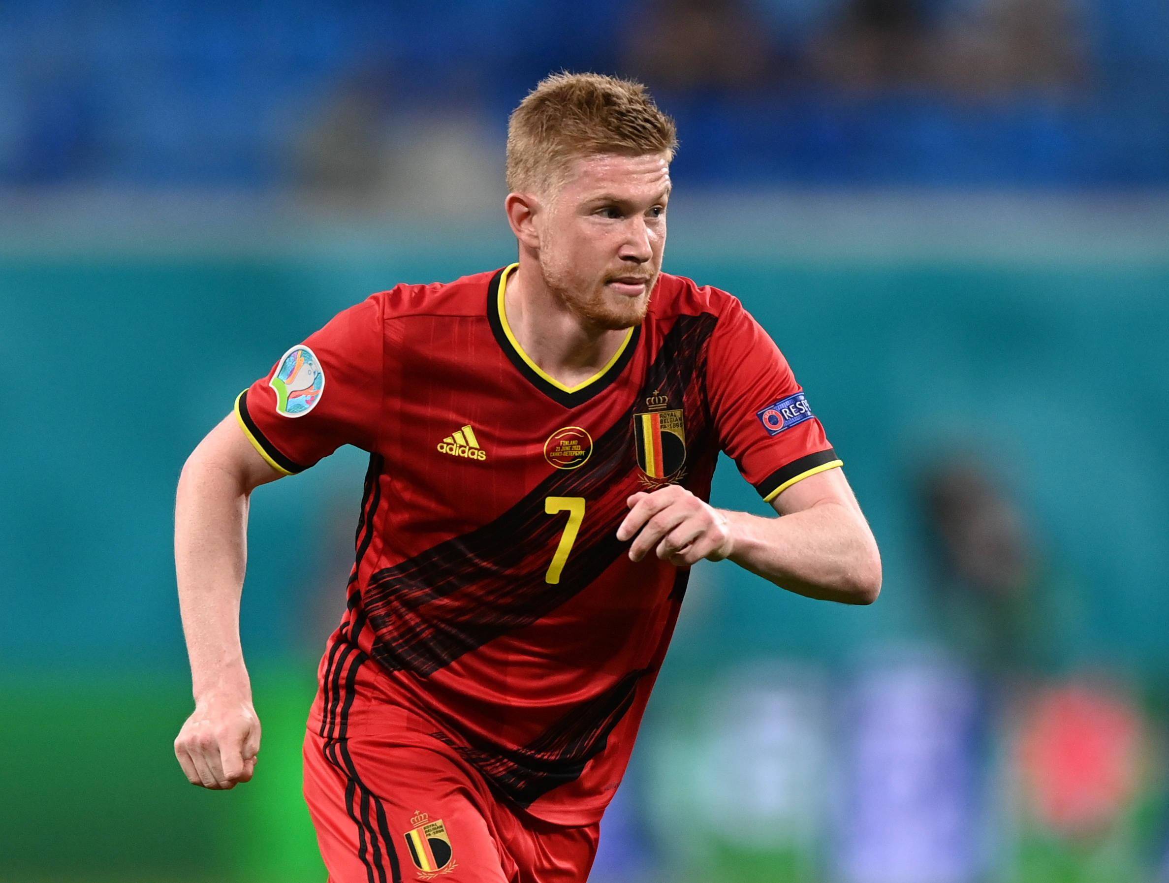 爱游戏体育-欧洲杯预选赛精彩纷呈，球员发挥出色