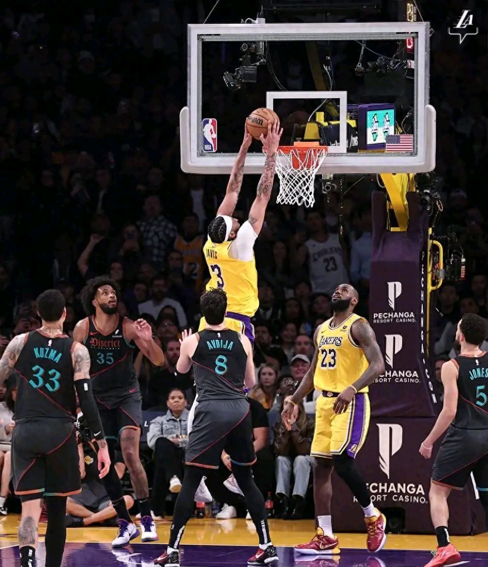 爱游戏官方入口-强劲新秀横空出世，实力赢得瞩目赞誉的简单介绍