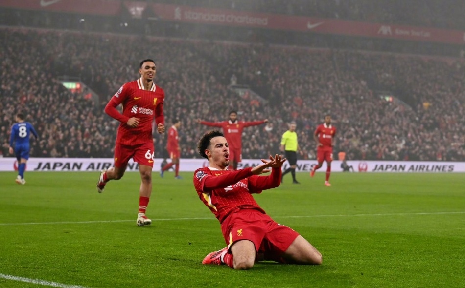 豪强之间的对决吸引着无数球迷目光的简单介绍