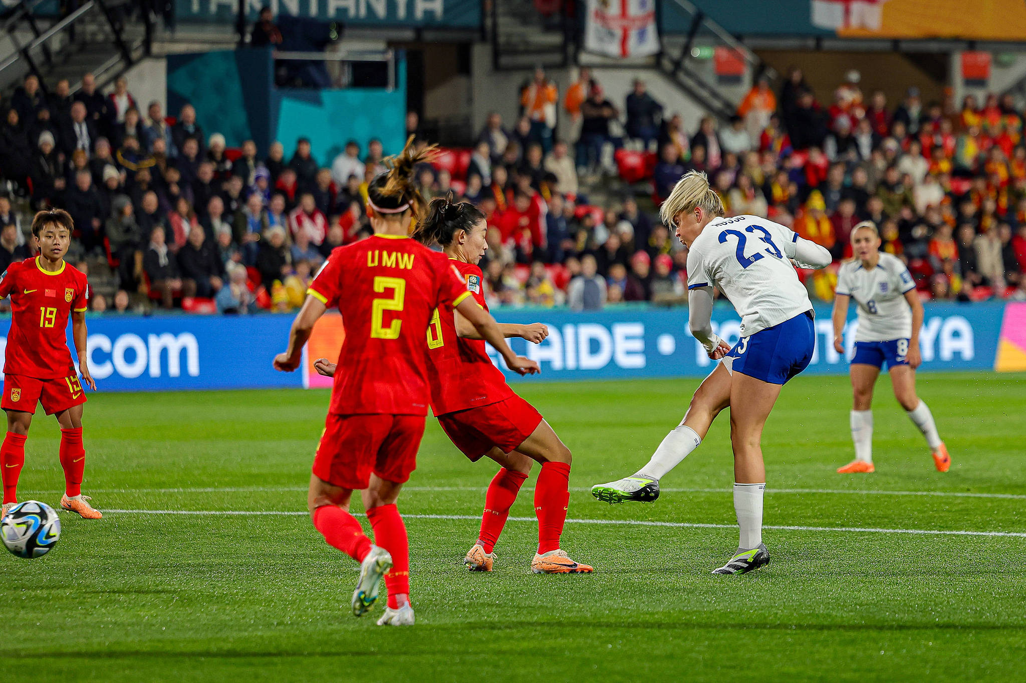 爱游戏娱乐-英格兰苦战一刻半终于淘汰丹麦