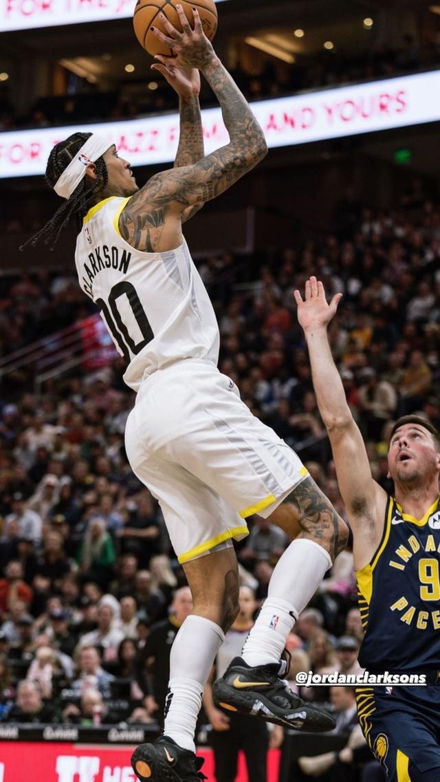 爵士队两连胜击败步行者队晋级西部决赛