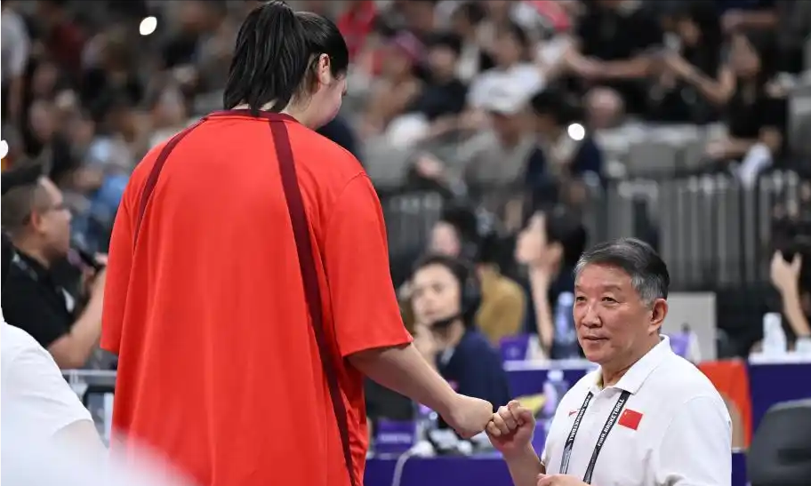 爱游戏-包含印度队鏖战日本队，马琳高光表现的词条